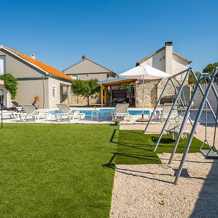 Branka By Interhome *