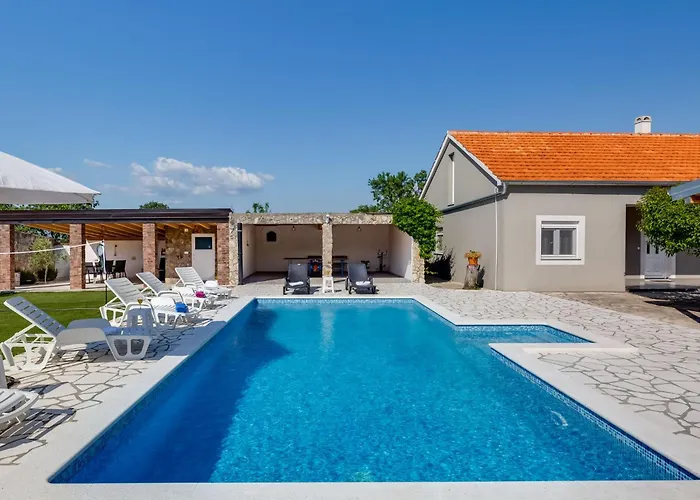 Branka By Interhome * Pridraga