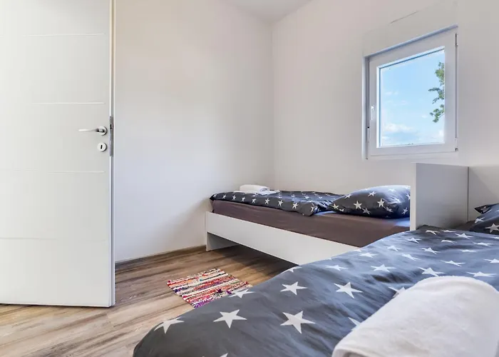 Branka By Interhome Pridraga