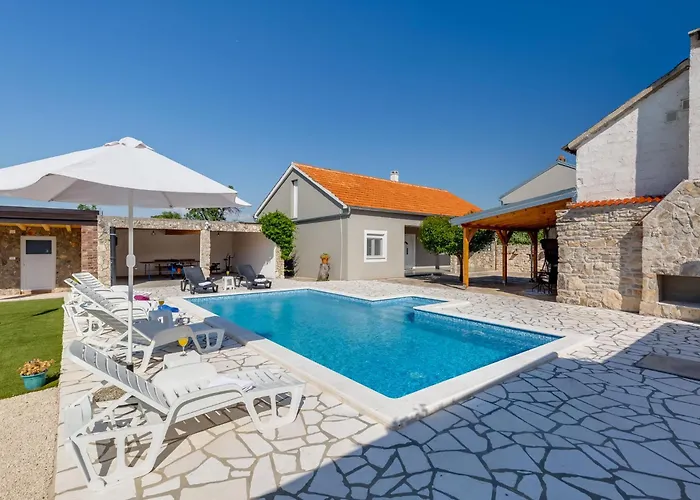 Branka By Interhome Pridraga