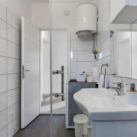 Branka By Interhome Pridraga