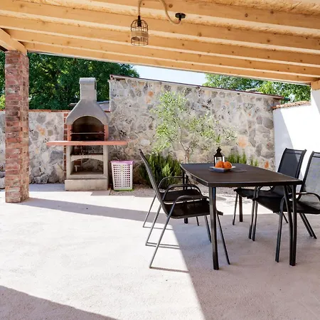 Vakantiehuis Branka By Interhome